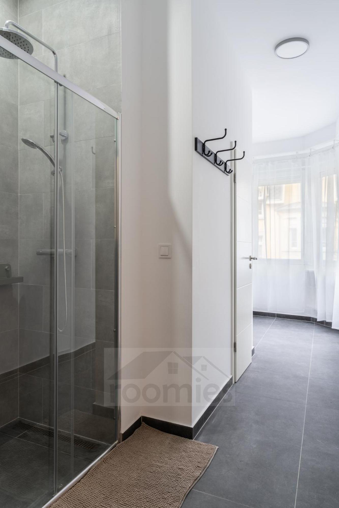 Roomies Luxembourg Centre Gare Екстериор снимка
